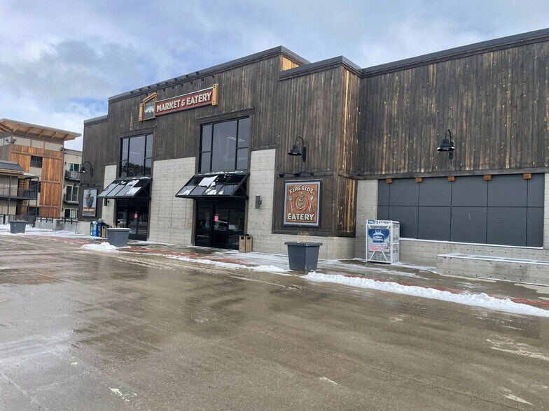 More Photos Of 78337 US 40 Hwy, Winter Park Supermarket For Lease
