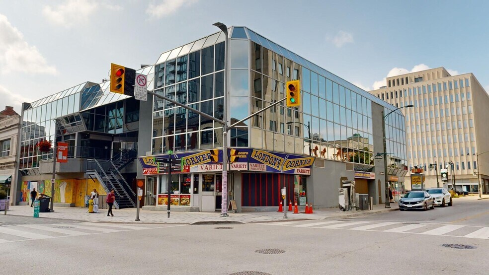 More Photos Of 208-210 Dundas St, London Office For Sale