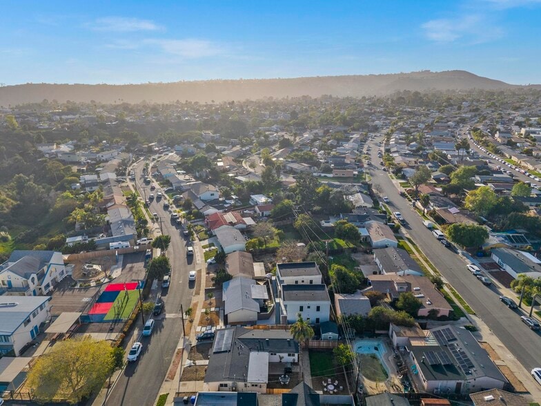 More Photos Of 3582 Hatteras Ave, San Diego Apartments For Sale