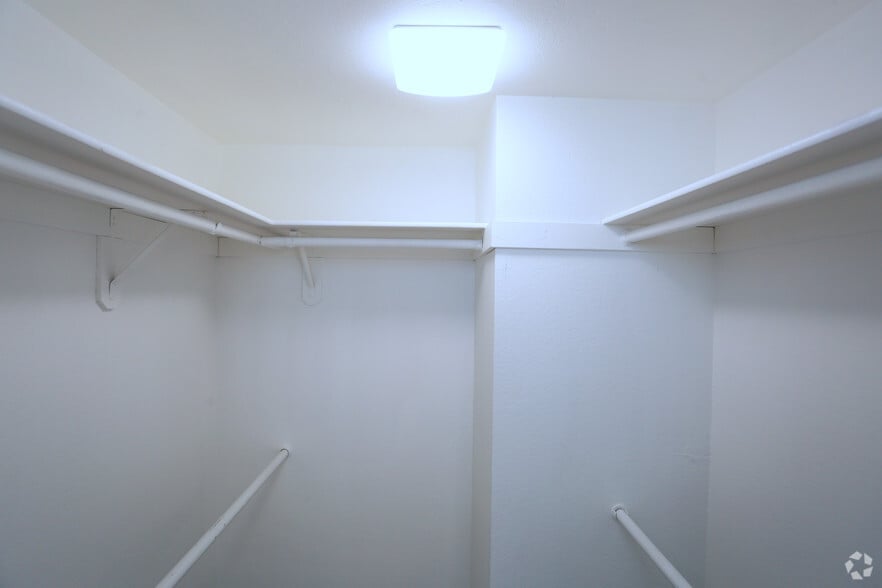 More Photos Of 8815 Cynthia St, West Hollywood Apartments For Sale