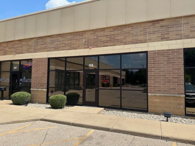 More Photos Of 9114 Virginia Rd, Lake In The Hills Warehouse For Lease