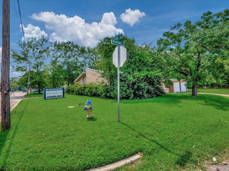 More Photos Of 900 Ellis Ave, Lufkin General Retail For Sale