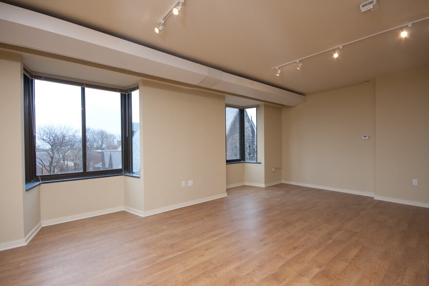 More Photos Of 10 Symphony Circle, Buffalo Apartments For Sale