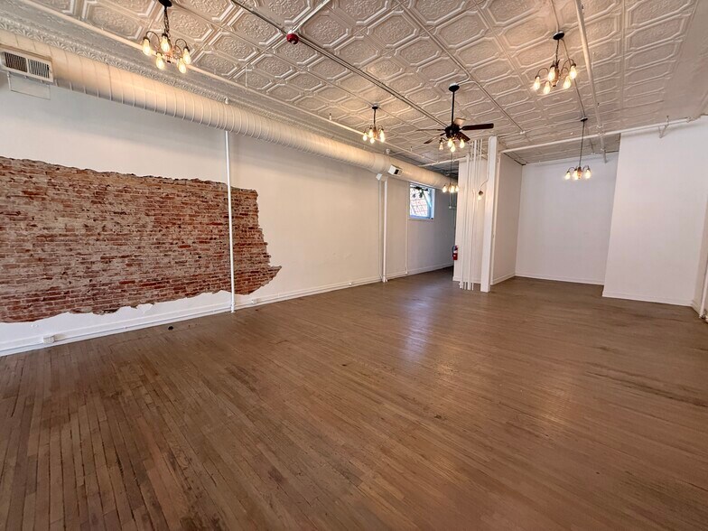 More Photos Of 137-141 E 4th St, Loveland Storefront Retail Residential For Lease
