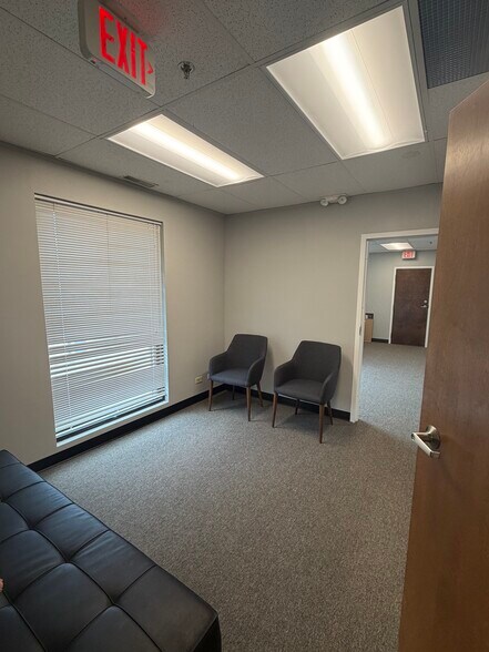 More Photos Of 9930 Derby Ln, Westchester Office For Sale