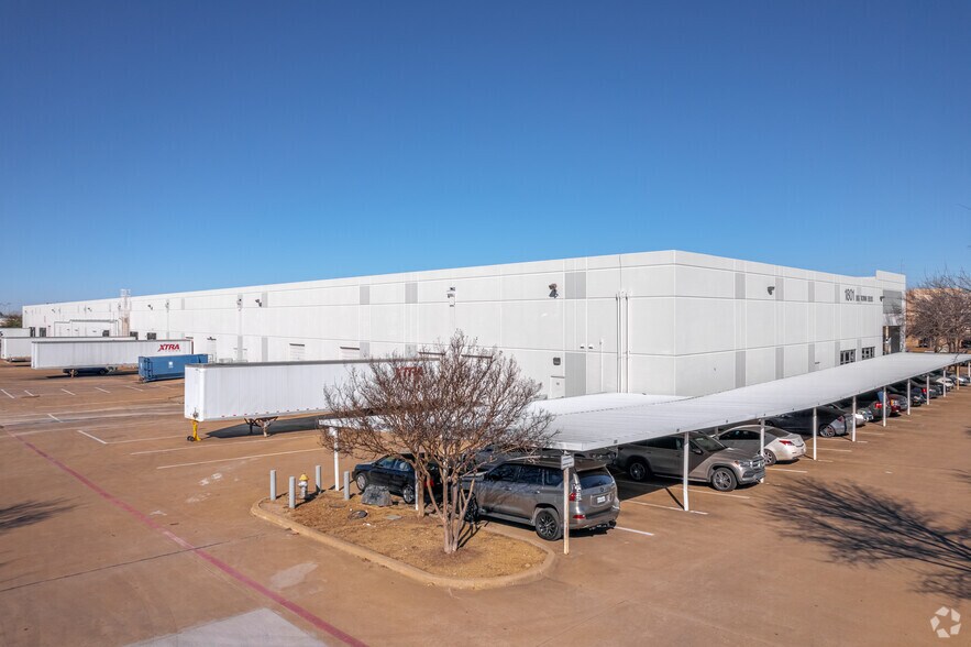 More Photos Of 1801 Big Town Blvd, Mesquite Warehouse For Lease