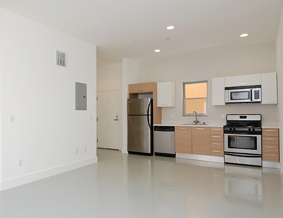 More Photos Of 2216 Main St, Santa Monica Apartments For Sale