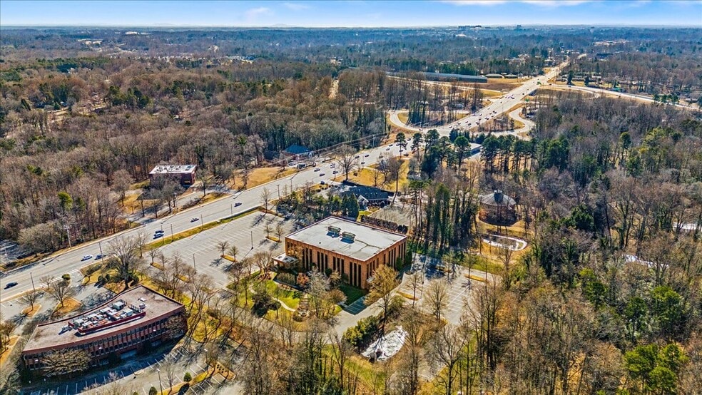 More Photos Of 1823 Eastchester Dr, High Point Office For Lease