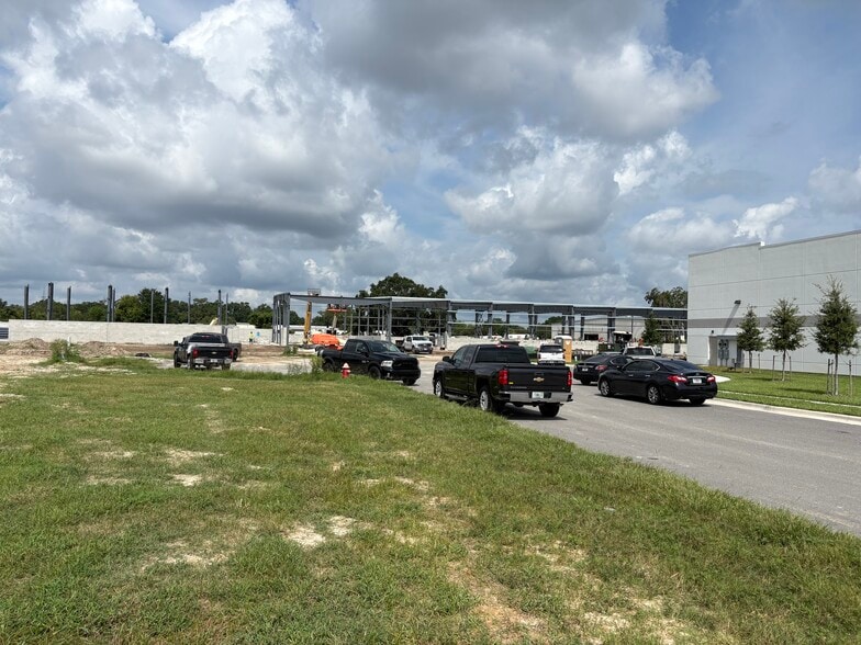 More Photos Of 3882 Enterprise Way, Sanford Distribution For Lease