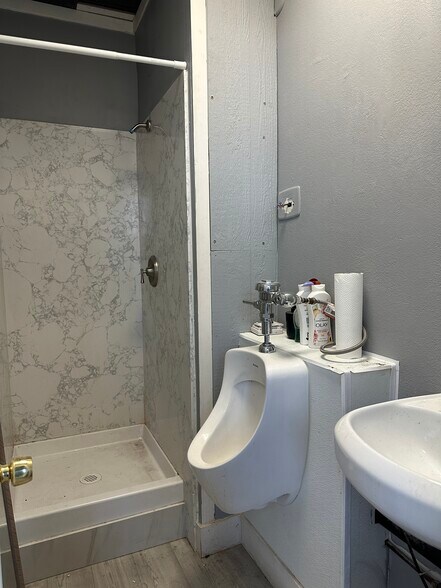 More Photos Of 2470 Berryessa Rd, San Jose Office For Lease