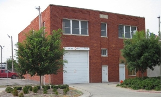 Primary Photo Of 200 E Main St, Oklahoma City Manufacturing For Sale