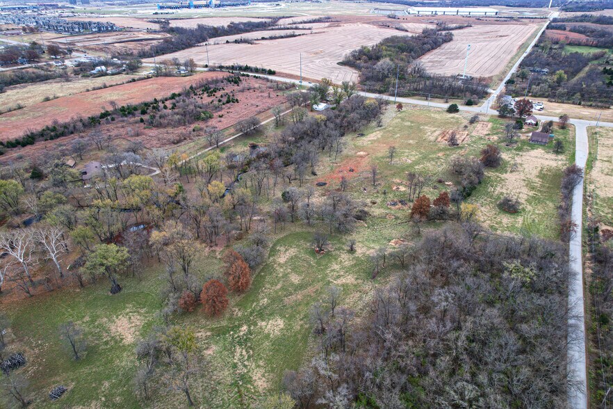 More Photos Of 11810 Parallel Pky, Kansas City Land For Sale