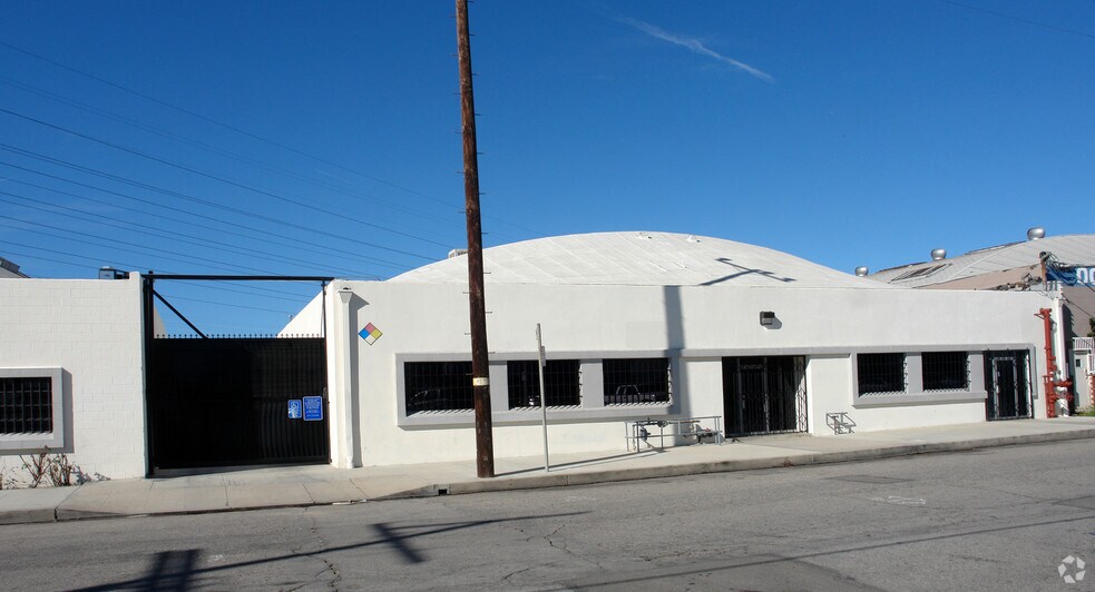 More Photos Of 7301 Radford Ave, North Hollywood Manufacturing For Lease