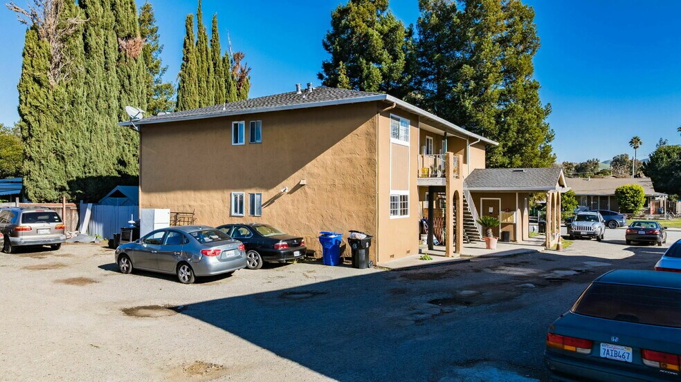 More Photos Of 40775 Max Dr, Fremont Apartments For Sale
