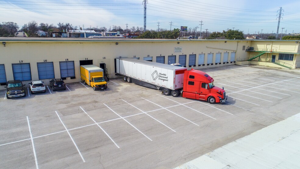 Primary Photo Of 3000 E Houston St, San Antonio Unknown For Lease