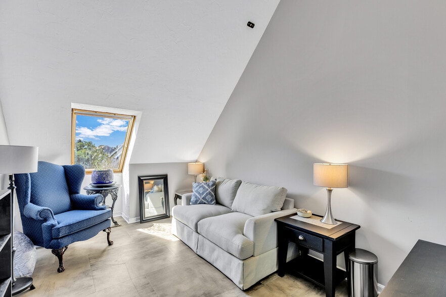 More Photos Of 38 Rt-134, South Dennis Loft Creative Space For Sale