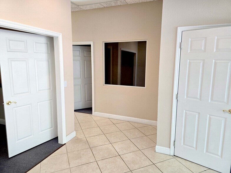 More Photos Of 585 S Ronald Reagan Blvd, Longwood Medical For Lease