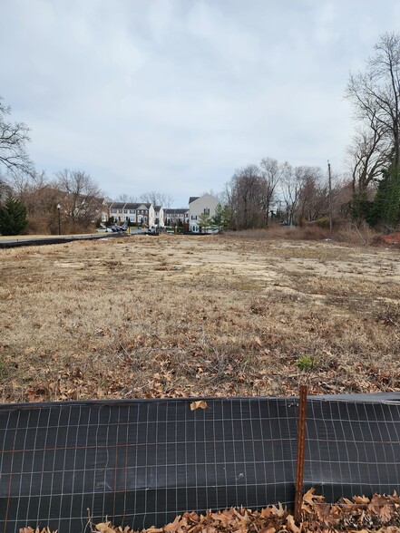 Primary Photo Of Crain Hwy @ Heather Stone Way, Glen Burnie Land For Sale