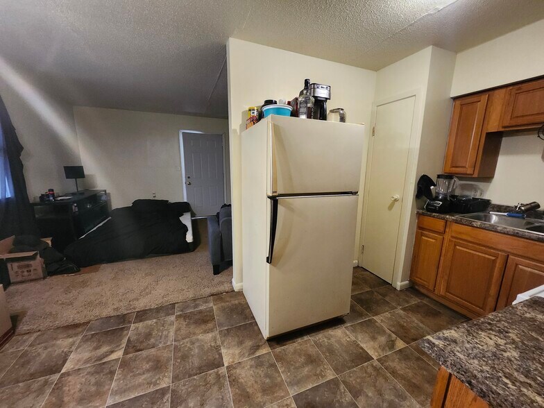 More Photos Of 204 3rd St SW, Rake Apartments For Sale