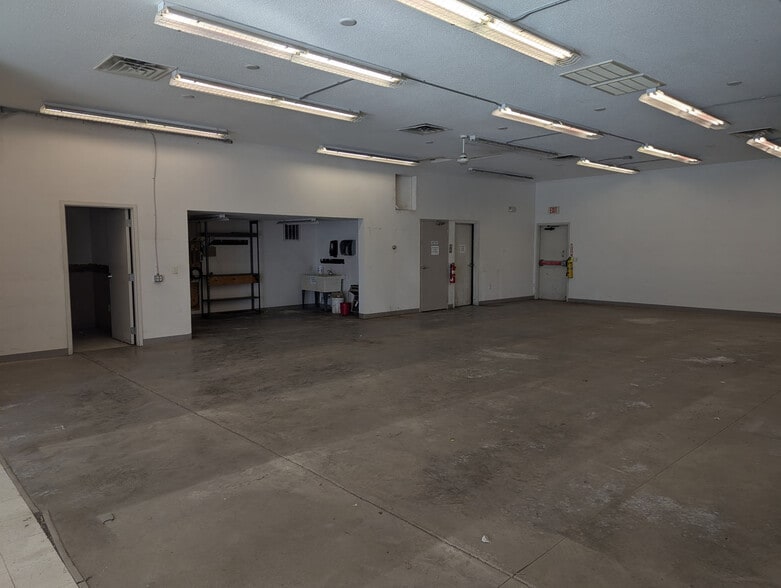 More Photos Of 151 W St Julien St, Saint Peter Freestanding For Sale