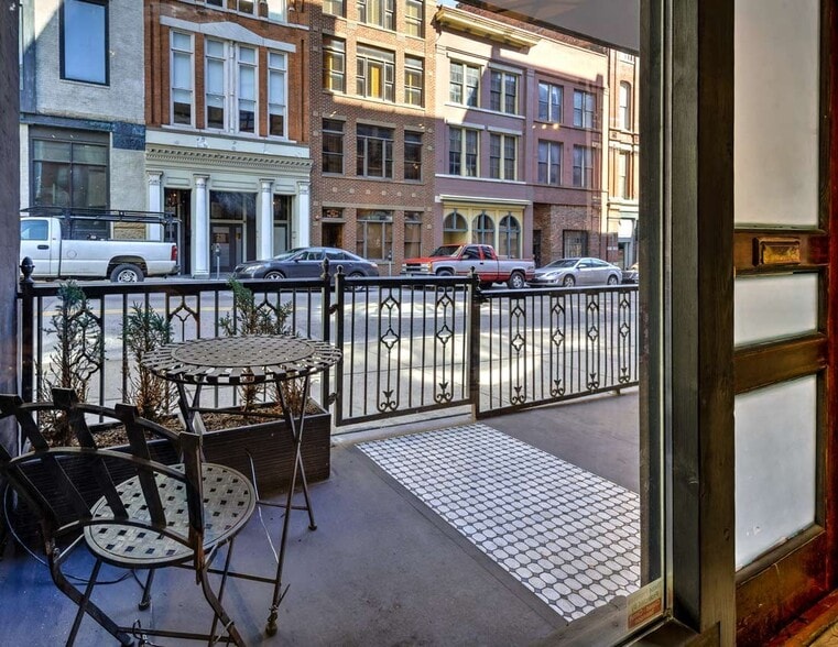 More Photos Of 213 Printers Aly, Nashville General Retail For Sale