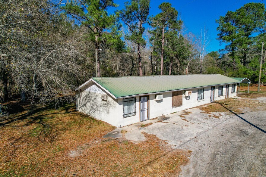 More Photos Of 1456 Trojan Rd, Cross Storefront Retail Office For Lease
