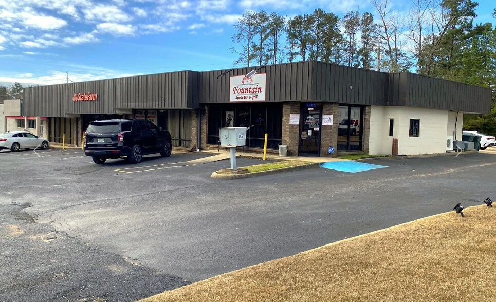 More Photos Of 1390 S Forest Ave, Luverne General Retail For Lease