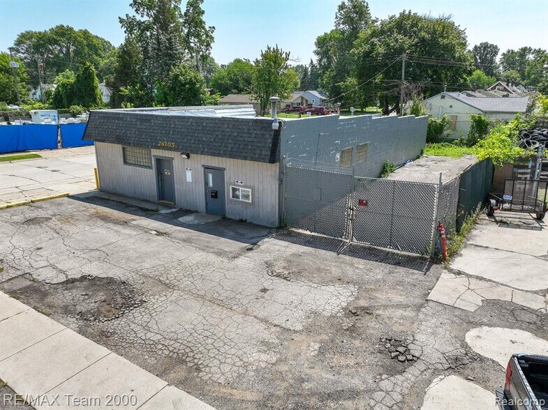 More Photos Of 26105 Van Born Rd, Taylor Auto Repair For Sale