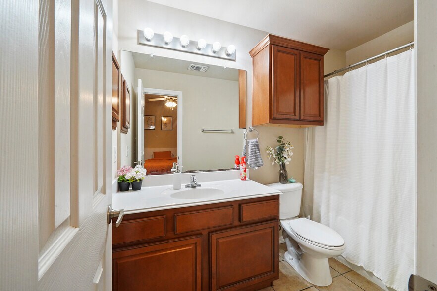 More Photos Of 1198 Jones Butler Rd, College Station Apartments For Sale