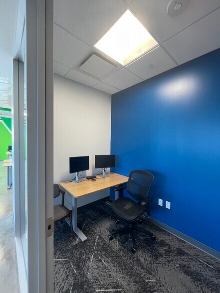 More Photos Of 8611 N Mo Pac Expy, Austin Medical For Lease