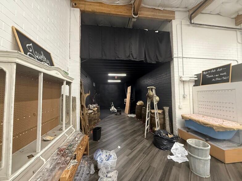 More Photos Of 51 E 200 N, Alpine Warehouse For Sale