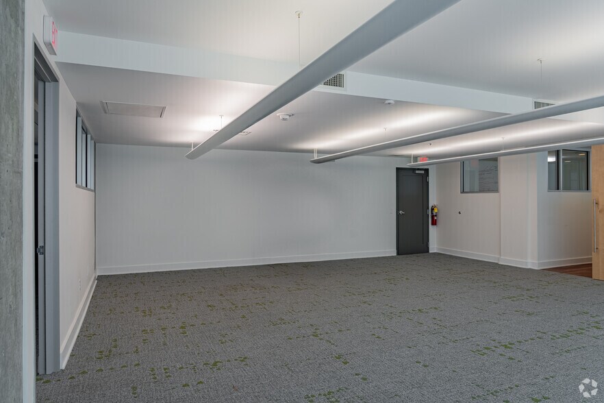 More Photos Of 601 W Rosemary St, Chapel Hill Apartments For Sale