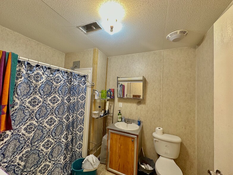 More Photos Of 18055 County Road G, Ordway Specialty For Sale