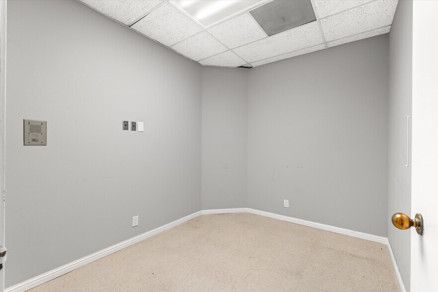 More Photos Of 12321 Hawthorne Blvd, Hawthorne Medical For Sale