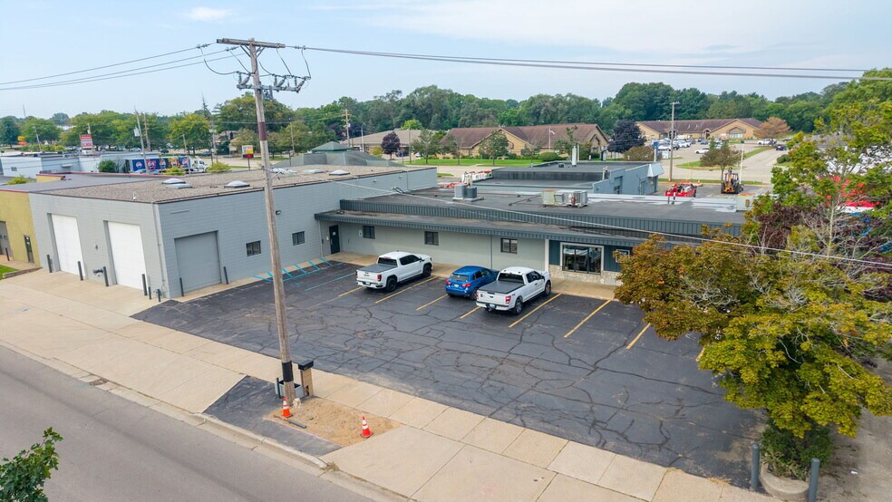 More Photos Of 850 Maple Ave, Holland Industrial For Sale