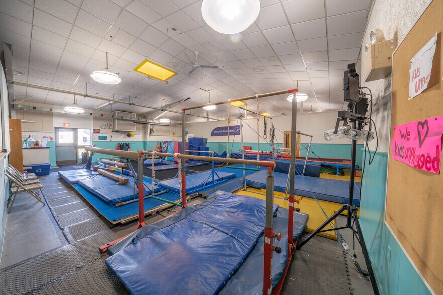 More Photos Of 11 Airport Rd, Belfast Office For Sale