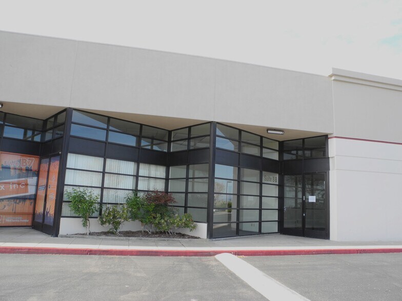 More Photos Of 190 Sierra Ct, Palmdale Unknown For Lease