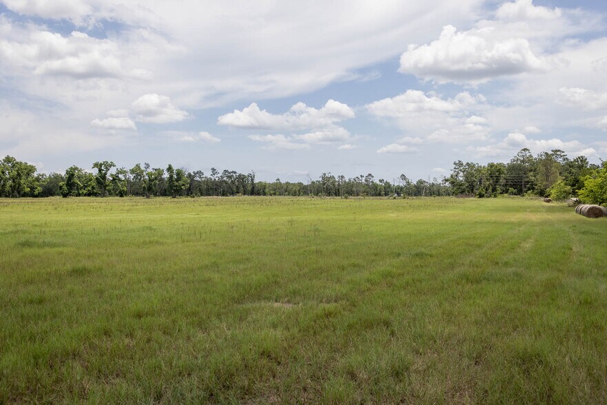 More Photos Of 000 US Highway 90, Live Oak Land For Sale