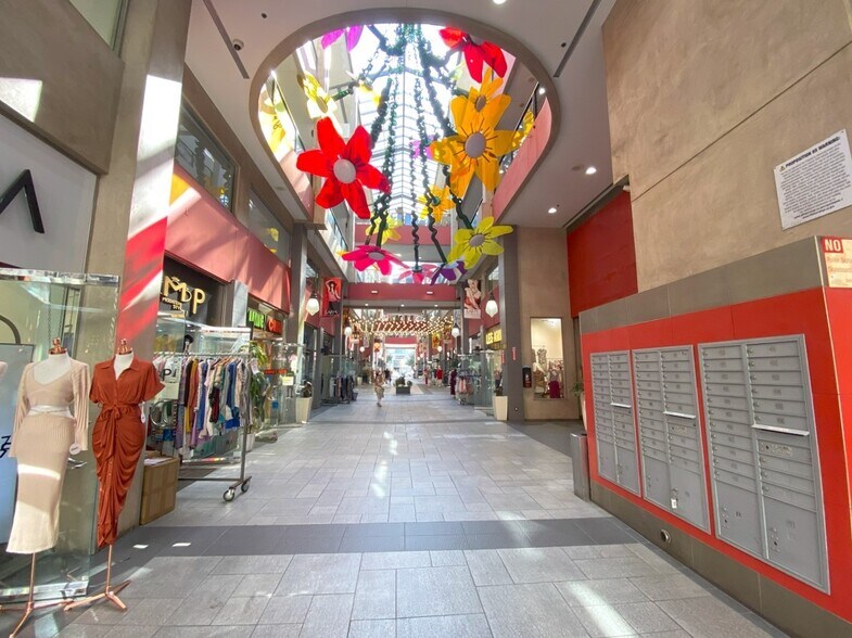 More Photos Of 800 E 12th St, Los Angeles Office For Sale