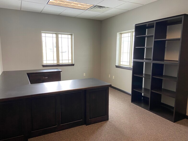 More Photos Of 1255 Scheuring Rd, De Pere Office For Lease
