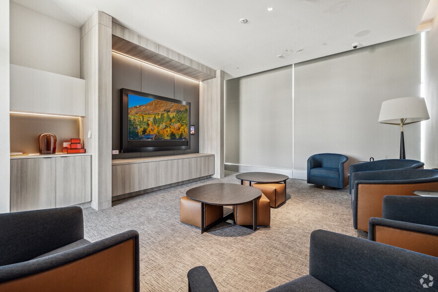 More Photos Of 1177 Market St, San Francisco Apartments For Lease