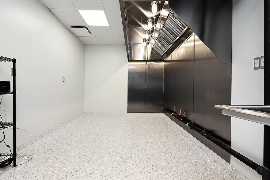 More Photos Of 451 Melwood Ave, Pittsburgh Fast Food For Lease