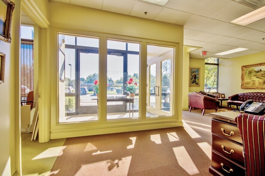 More Photos Of 5020 Route 9W, Newburgh Office For Lease