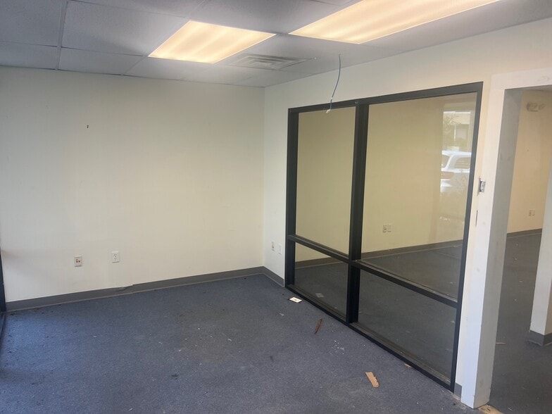 More Photos Of 2512 NE 1st Blvd, Gainesville Unknown For Lease