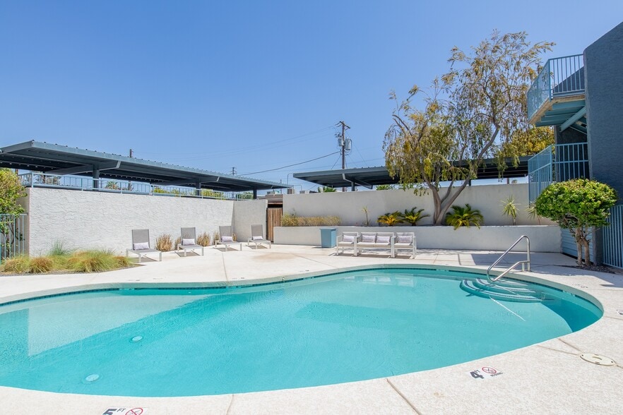 More Photos Of 2930 N 52nd St, Phoenix Apartments For Sale