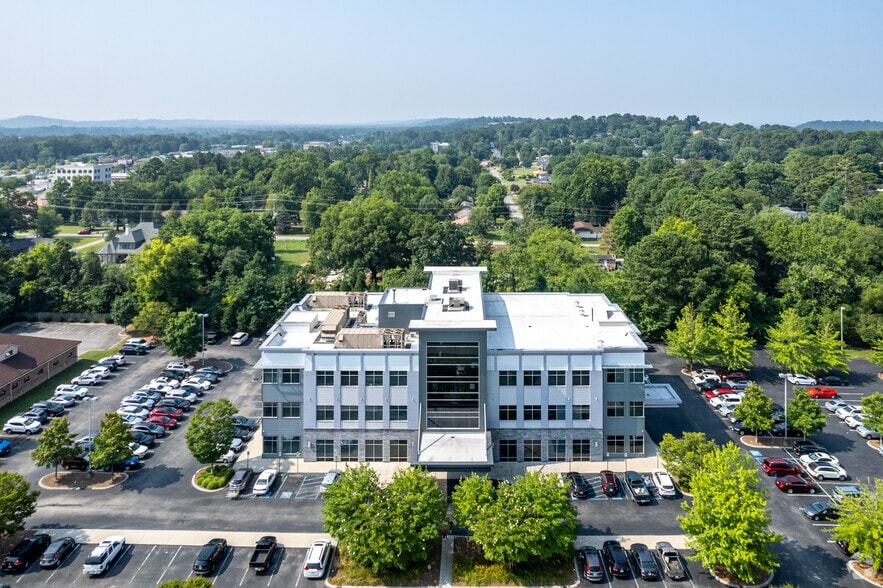 More Photos Of 7268 Jarnigan Rd, Chattanooga Hospital For Lease