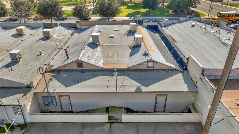 More Photos Of 636 Park Blvd, Orange Cove Freestanding For Sale