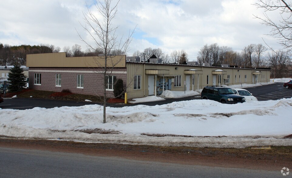 More Photos Of 40 Franklin St, Carthage Office For Sale