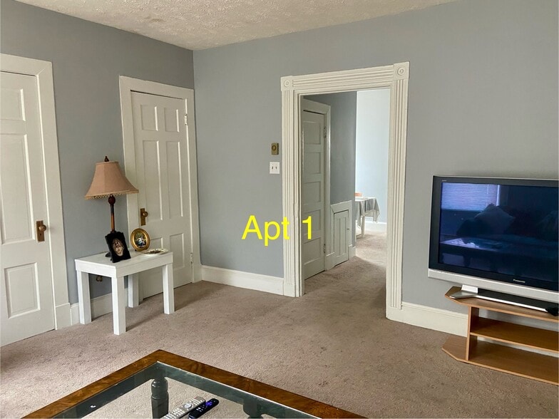 More Photos Of 406 N Loudoun St, Winchester Apartments For Sale