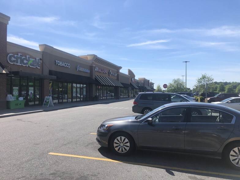 More Photos Of 4600 E 10th St, Greenville General Retail For Lease